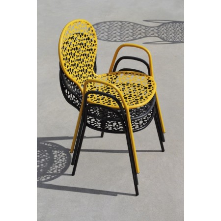 Sedia con braccioli per giardino, in acciaio, made in Italy, giallo su richiesta