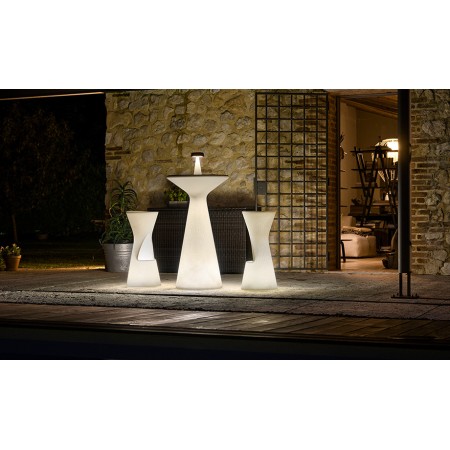 Fade Table light white